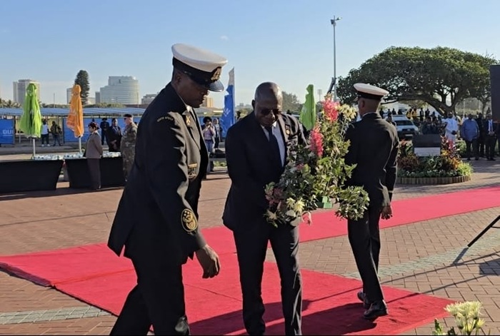Ministro das Rela&ccedil;&otilde;es Exteriores, T&eacute;te Ant&oacute;nio, homenageou Oliver Tambo, na &Aacute;frica do Sul
