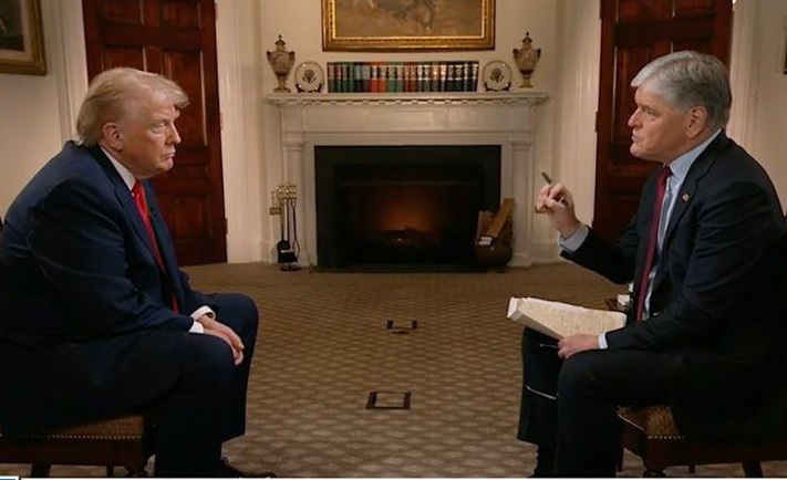 Trump amea&ccedil;a atacar Om&atilde; se interferir nas negocia&ccedil;&otilde;es sobre o Estreito de Ormuz