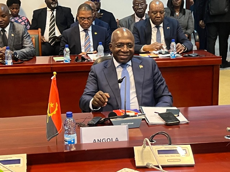 Angola advoga reflex&atilde;o sobre livre circula&ccedil;&atilde;o na &Aacute;frica Central