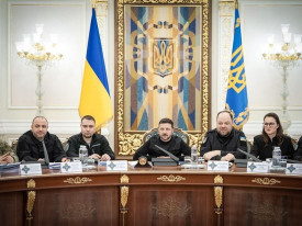 Zelensky afirma que elei&ccedil;&otilde;es em tempo de guerra podem dividir a Ucr&acirc;nia - DR