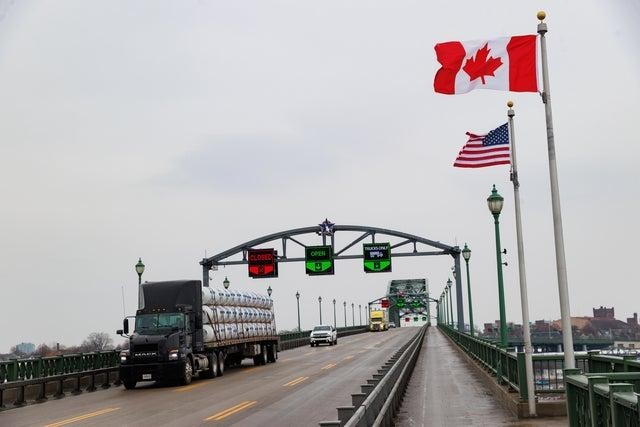 EUA e Canad&aacute; em guerra comercial depois do colapso das negocia&ccedil;&otilde;es