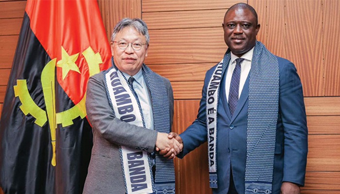 Embaixador do Jap&atilde;o em Angola, Hiroaki Sano, recebido pelo governador do Huambo, Pereira Alfredo