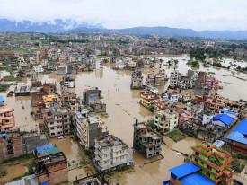 Sobe para 469 o n&uacute;mero de mortos nas inunda&ccedil;&otilde;es no Nepal  - DR