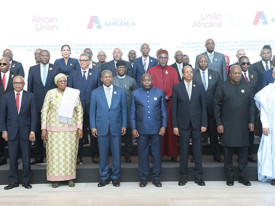 Chefes de Estado e de Governo participantes na Cimeira Extraordin&aacute;ria da Uni&atilde;o Africana - Edi&ccedil;&otilde;es Novembro