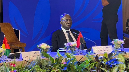 Ministro das Rela&ccedil;&otilde;es Exteriores, T&eacute;te Ant&oacute;nio, participa nas celebra&ccedil;&otilde;es do 65&ordm; anivers&aacute;rio da Primeira Confer&ecirc;ncia do Movimento dos Pa&iacute;ses N&atilde;o Alinhados