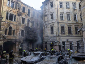 Guerra na Ucr&acirc;nia: ataques russos atingem Kyiv e outras Cidades - DR
