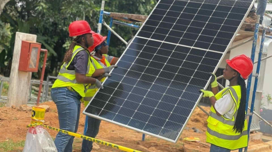 CEDEAO promove forma&ccedil;&atilde;o de jovens mulheres em energia solar
