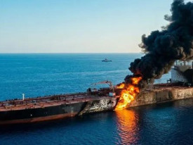 Ir&atilde;o afirma ter atacado tr&ecirc;s petroleiros dos EUA no Estreito de Ormuz - DR
