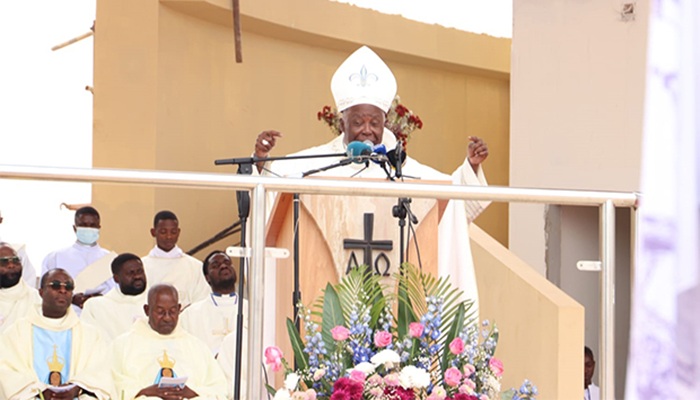 Arcebispo de Luanda, Dom Filomeno Vieira Dias, encerra peregrina&ccedil;&atilde;o ao Santu&aacute;rio da Mam&atilde; Muxima