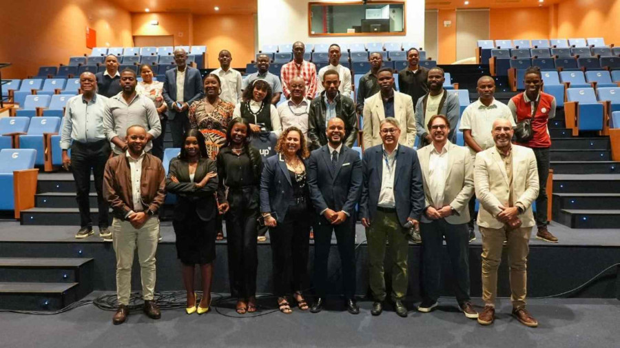 Participantes no workshop sobre solu&ccedil;&otilde;es tecnol&oacute;gicas 