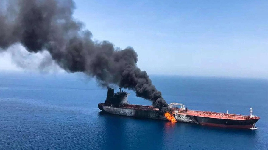 Ataques no Golfo amea&ccedil;am transporte de petr&oacute;leo e agravam tens&atilde;o no M&eacute;dio Oriente