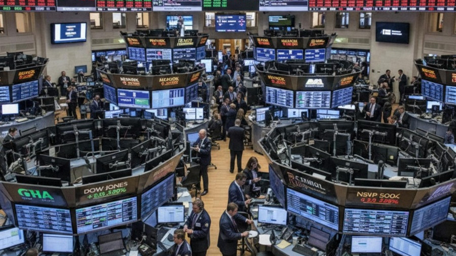 Bolsas mundiais enfrentam aumento dos riscos econ&oacute;micos