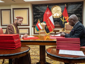 Angola e Om&atilde; refor&ccedil;am coopera&ccedil;&atilde;o com a assinatura de 13 instrumentos jur&iacute;dicos - Edi&ccedil;&otilde;es Novembro