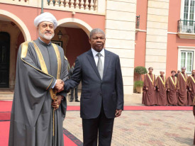 Jo&atilde;o Louren&ccedil;o recebe Sult&atilde;o de Om&atilde;, Haitham bin Tarik Al Said - Edi&ccedil;&otilde;es Novembro 