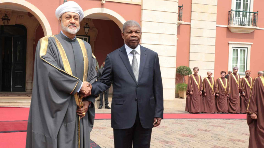 Jo&atilde;o Louren&ccedil;o recebe Sult&atilde;o de Om&atilde;, Haitham bin Tarik Al Said