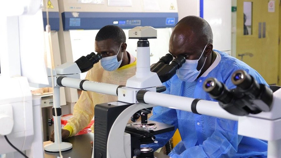 Uganda refor&ccedil;a prepara&ccedil;&atilde;o para epidemias com apoio europeu