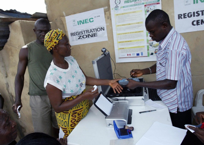 Comiss&atilde;o Eleitoral da Nig&eacute;ria anuncia entrega de cart&otilde;es de eleitor