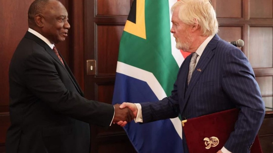 &Aacute;frica do Sul convoca novamente embaixador dos Estados Unidos