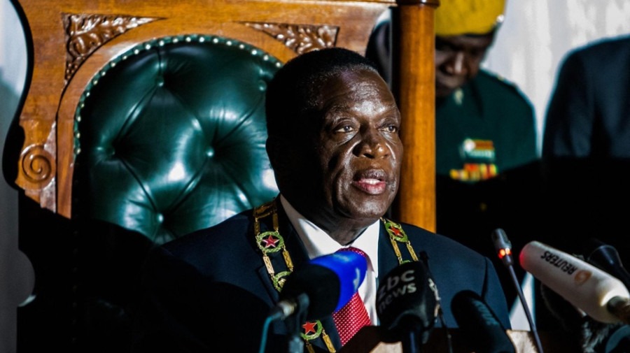 Mnangagwa destaca crescimento econ&oacute;mico e alerta para risco de seca no Zimbabwe