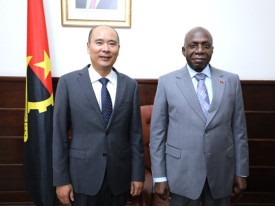 Ministro das Rela&ccedil;&otilde;es Exteriores, T&eacute;te Ant&oacute;nio, abordou coopera&ccedil;&atilde;o bilateral com embaixador da China em Angola, Zhang Bin - MIREX