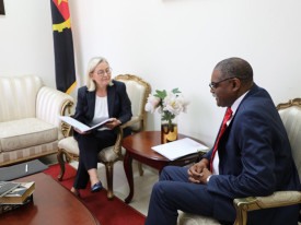 Secret&aacute;rio de Estado para a Coopera&ccedil;&atilde;o Internacional e Comunidades Angolanas, Domingos Vieira Lopes, recebeu Satu Helina Lassila, embaixadora da Finl&acirc;ndia em Angola - MIREX