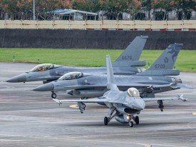 Taiwan recebe primeiros ca&ccedil;as F-16V de nova gera&ccedil;&atilde;o - DR
