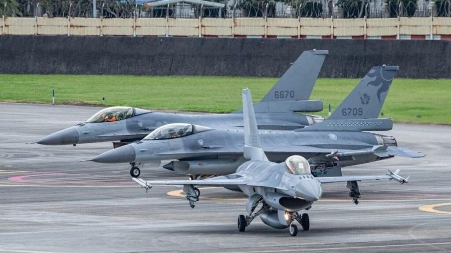 Taiwan recebe primeiros ca&ccedil;as F-16V de nova gera&ccedil;&atilde;o