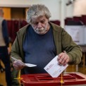 Let&oacute;nia realiza elei&ccedil;&otilde;es legislativas sob preocupa&ccedil;&atilde;o com a seguran&ccedil;a regional