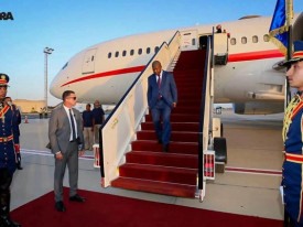Presidente da Rep&uacute;blica, Jo&atilde;o Louren&ccedil;o, a chegada ao Egipto para participar em cimeiras africanas - CIPRA