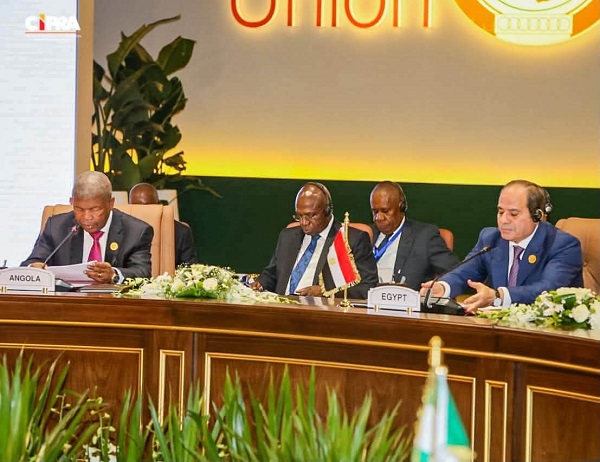 Presidente da Rep&uacute;blica, Jo&atilde;o Louren&ccedil;o, co-presidiu com hom&oacute;logo do Egipto, Abdel Fattah Al-Sisi, Cimeira dos Estados Fundadores da NEPAD