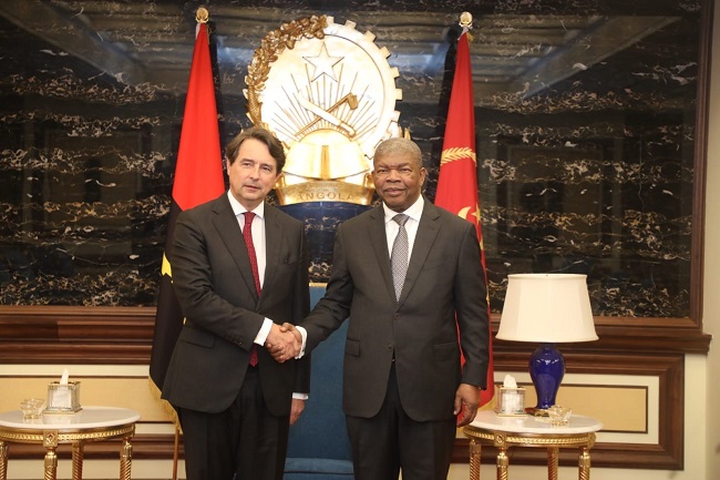 Presidente da Rep&uacute;blica, Jo&atilde;o Louren&ccedil;o, recebeu o embaixador de Portugal acreditados em Angola, Nuno Mathias
