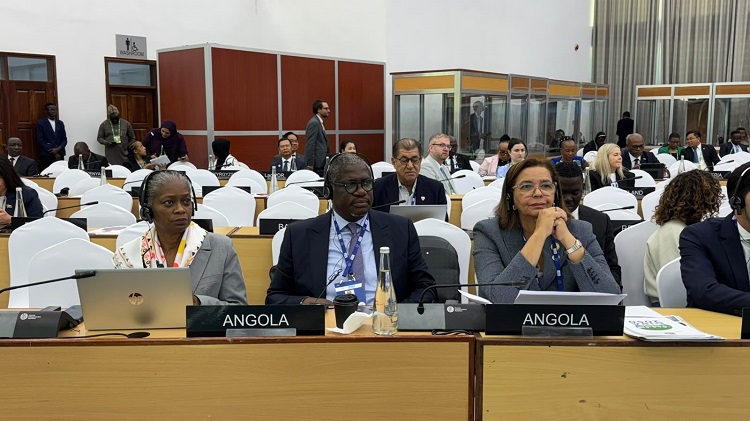 Deputados angolanos participam na 153.&ordf; Assembleia da Uni&atilde;o Interparlamentar (UIP), em Arusha (Tanz&acirc;nia)