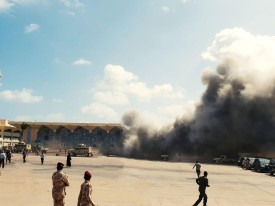 Houthis atacam aeroporto de Aden no sul do I&eacute;men - DR