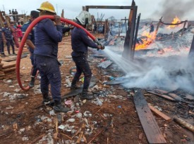Inc&ecirc;ndio no mercado do Kikolo em Luanda  - Cedida 