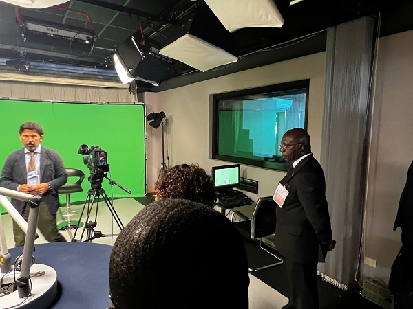 Ministro das Rela&ccedil;&otilde;es Exteriores, T&eacute;te Ant&oacute;nio, visitou Centro da R&aacute;dio e Televis&atilde;o de Angola, instalado na sede da FAO, em Roma (It&aacute;lia)