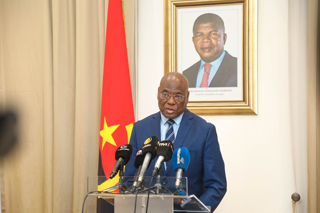 Coordenador do Comit&eacute; Nacional de Gest&atilde;o da Bienal de Luanda, embaixador Sita Jos&eacute;