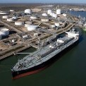Pre&ccedil;os do petr&oacute;leo mant&ecirc;m-se elevados perante incertezas geopol&iacute;ticas