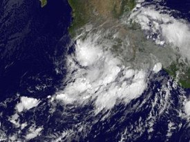 Furac&atilde;o Trudy intensifica-se junto &agrave; costa mexicana - DR