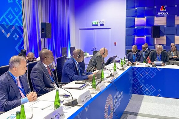 Angola anuncia reformas fiscais nas Reuni&otilde;es Anuais do BM e FMI