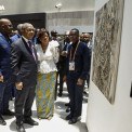 Presidente da Rep&uacute;blica, Jo&atilde;o Louren&ccedil;o, visita exposi&ccedil;&atilde;o de artes pl&aacute;sticas, no quadro da Bienal de Luanda, no Pal&aacute;cio de Conven&ccedil;&otilde;es