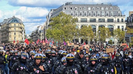 Fran&ccedil;a mobiliza 70 mil pol&iacute;cias para travar nova vaga de protestos nas ruas