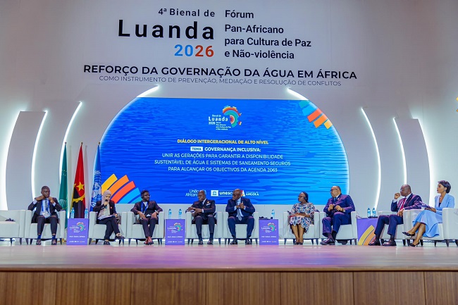 Ministro das Rela&ccedil;&otilde;es Exteriores, T&eacute;te Ant&oacute;nio, discursa no Di&aacute;logo Inter-geracional de Alto N&iacute;vel, na quarta edi&ccedil;&atilde;o da Bienal de Luanda