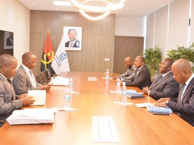 Angola e Mo&ccedil;ambique abordam actos eleitorais  - Edi&ccedil;&otilde;es Novembro 