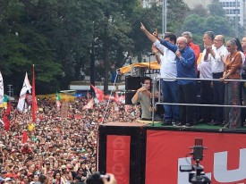 Disputa presidencial renhida entre Lula da Silva e Fl&aacute;vio Bolsonaro - DR