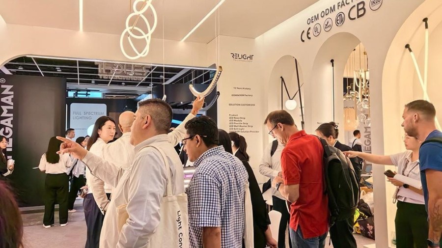 Hong Kong refor&ccedil;a a promo&ccedil;&atilde;o de equipamentos electr&oacute;nicos e de ilumina&ccedil;&atilde;o