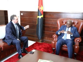 Ministro das Rela&ccedil;&otilde;es Exteriores, T&eacute;te Ant&oacute;nio, recebeu &Ouml;zg&uuml;r Ulud&uuml;z, embaixador da Turquia acreditado em Angola - MIREX