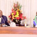 &Aacute;frica do Sul e Uganda procuram eliminar obst&aacute;culos ao com&eacute;rcio bilateral