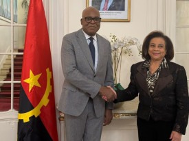 Embaixador da RD Congo encontrou-se com hom&oacute;loga de Angola  - DR