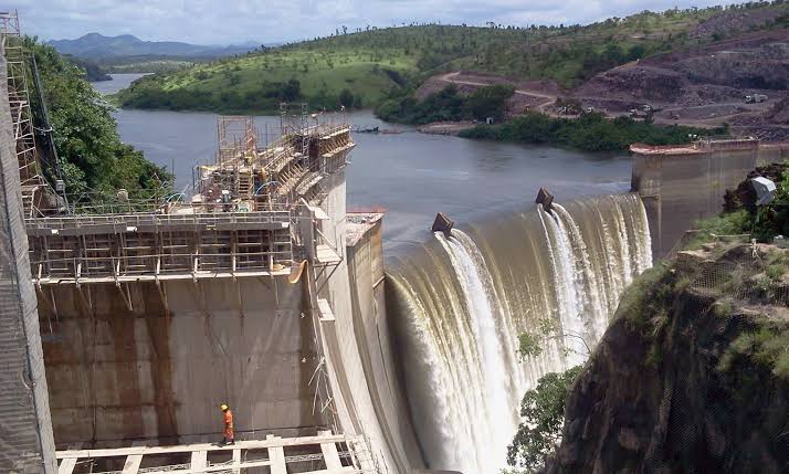 Barragem em Angola 